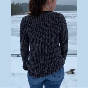 Gray/Black Poof Long Sleeve Sweater!